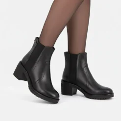 LES TROPEZIENNES PAR M.BELARBI Bottines élastique à talons Mine cuir grainé Femme NOIR Outlet