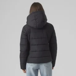 VERO MODA Doudoune courte Jessie avec capuche Femme NOIR Best