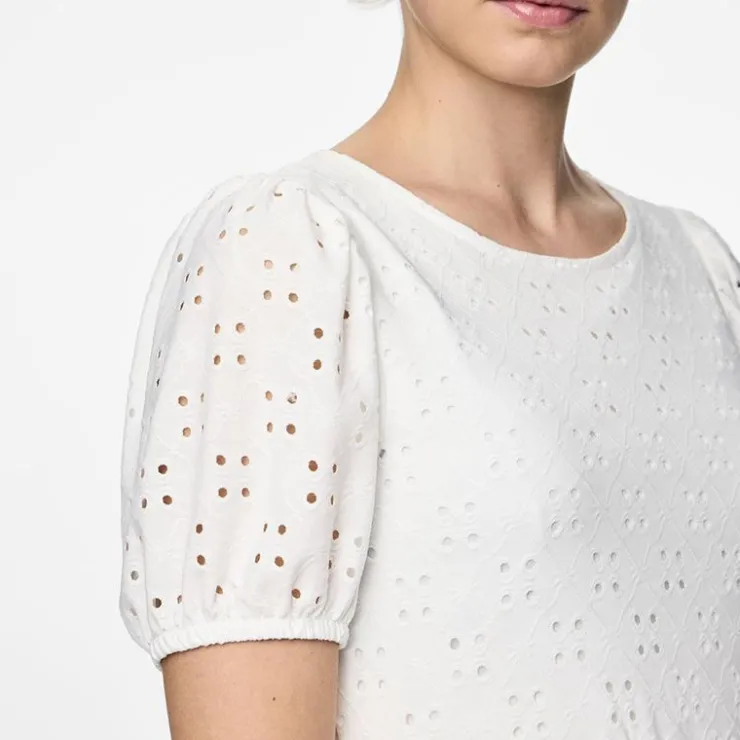 PIECES Robe manches courtes en broderie anglaise Femme BLANC Discount