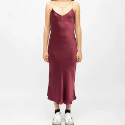 LA PETITE ETOILE Robe mi longue velours avec bretelles bijoux rainee Femme BORDEAUX Hot