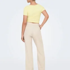 ONLY Top crop betty col v manches courtes Femme JAUNE New